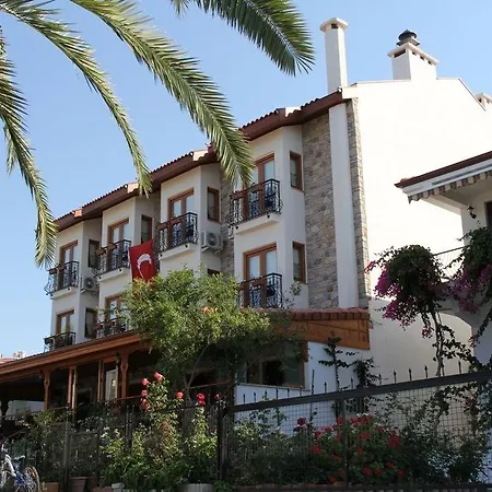 Tuncel Efe Hotell 4*