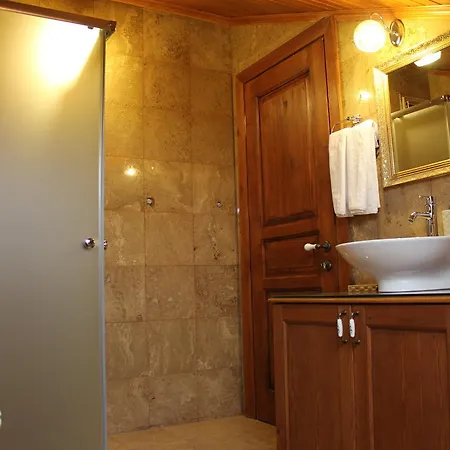 Hotell Tuncel Efe 4*