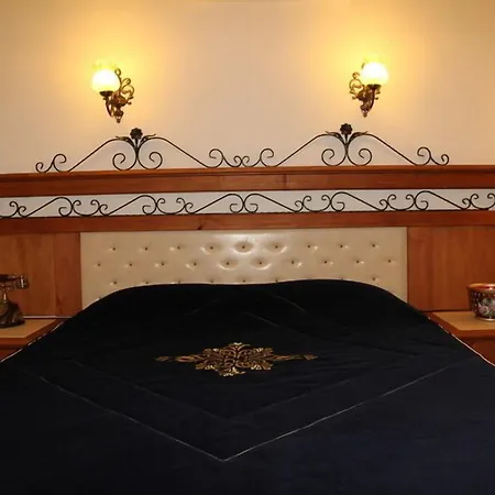 Hotel Tuncel Efe 4*