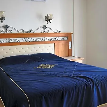 Tuncel Efe 4*